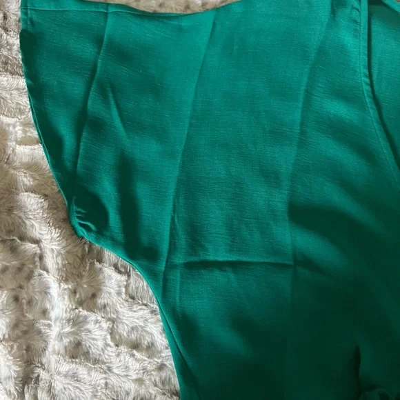 Green Tie-Front Blouse - Picture 3 of 5
